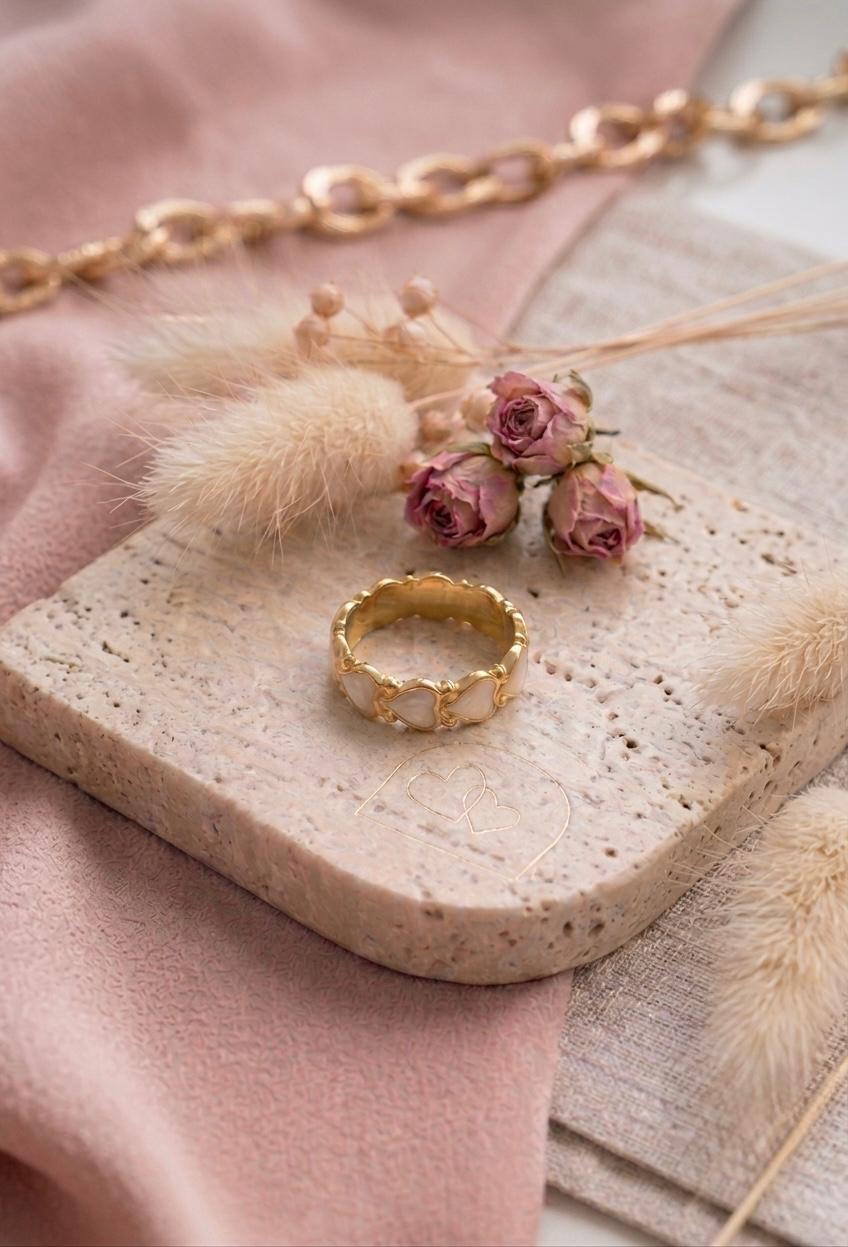 Signature heart ring